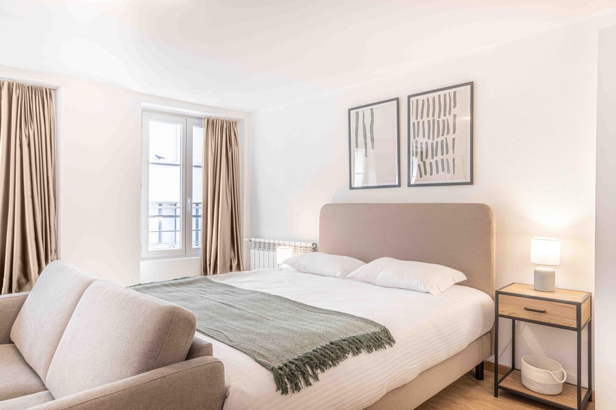 Saint Laurent 33-35 By Homenhancement Lausanne Extérieur photo
